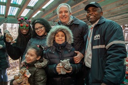 Bronx Borough President Vanessa L. Gibson Distributes Toys to Veterans’ Families at Bronx Zoo